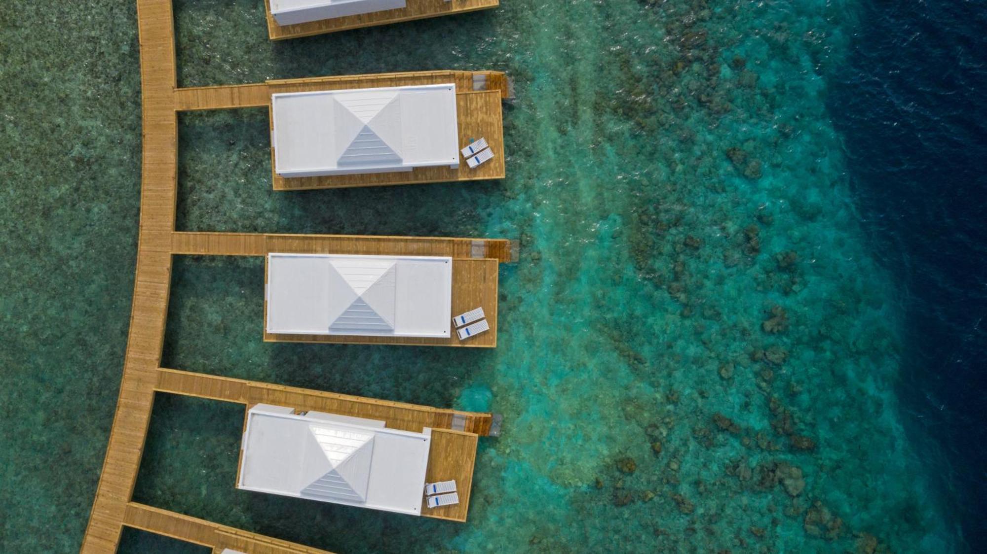 Sandies Bathala Bathala Island Exterior photo